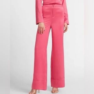 Express x LadyGang fuschia Satin Set